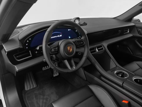 New 2025 Porsche Taycan 4S image 4