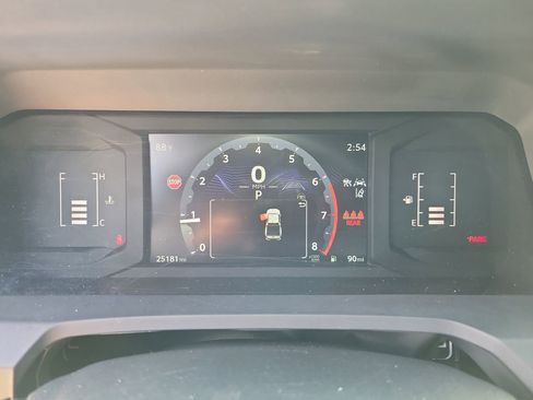 Used 2024 Toyota Tacoma SR5 w/ SR5 Upgrade Package RWD image 20