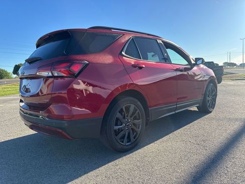 Used 2022 Chevrolet Equinox RS w/ RS Leather Package image 8
