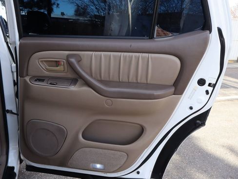 Used 2003 Toyota Sequoia Limited image 27