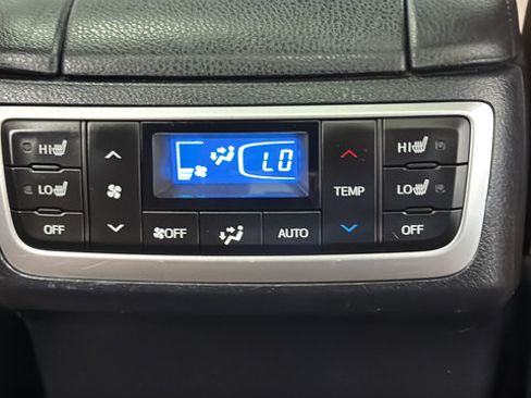 Used 2017 Toyota Highlander Limited Platinum AWD/4WD image 36