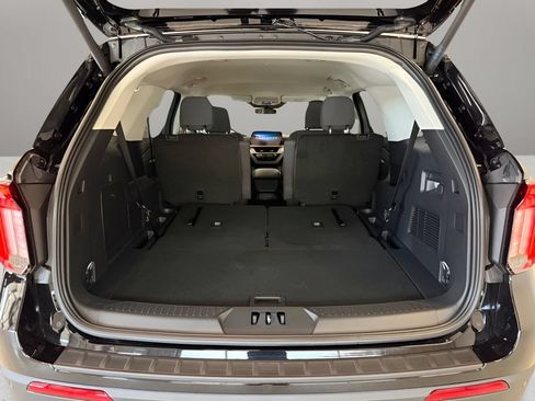 New 2026 Ford Explorer Active AWD/4WD image 9