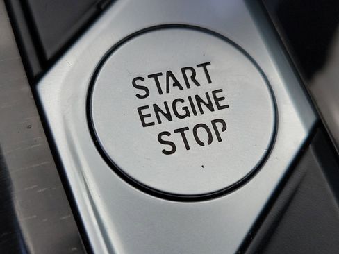 Used 2020 BMW 330i Sedan w/ Convenience Package image 28