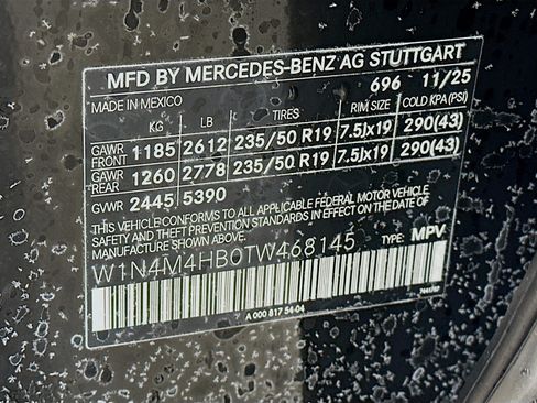 Used 2026 Mercedes-Benz GLB 250 4MATIC image 42