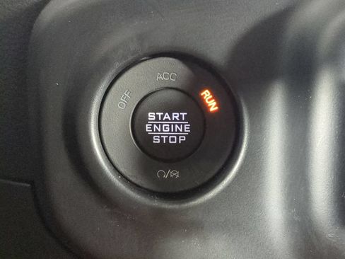 Used 2022 Jeep Wrangler Unlimited Sahara w/ Cold Weather Group AWD/4WD image 36