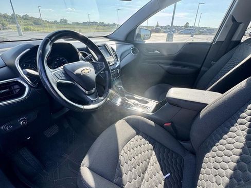 Used 2018 Chevrolet Equinox LT FWD image 17