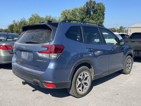 Used 2024 Subaru Forester Premium AWD/4WD image 7