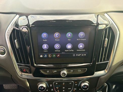 Used 2021 Chevrolet Traverse RS image 30