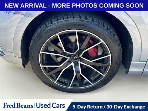 Used 2019 Audi Q8 Premium Plus w/ Premium Plus image 15