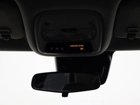 Used 2022 Chevrolet TrailBlazer LT FWD image 24