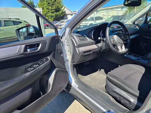 Used 2015 Subaru Outback 2.5i Premium AWD/4WD image 18
