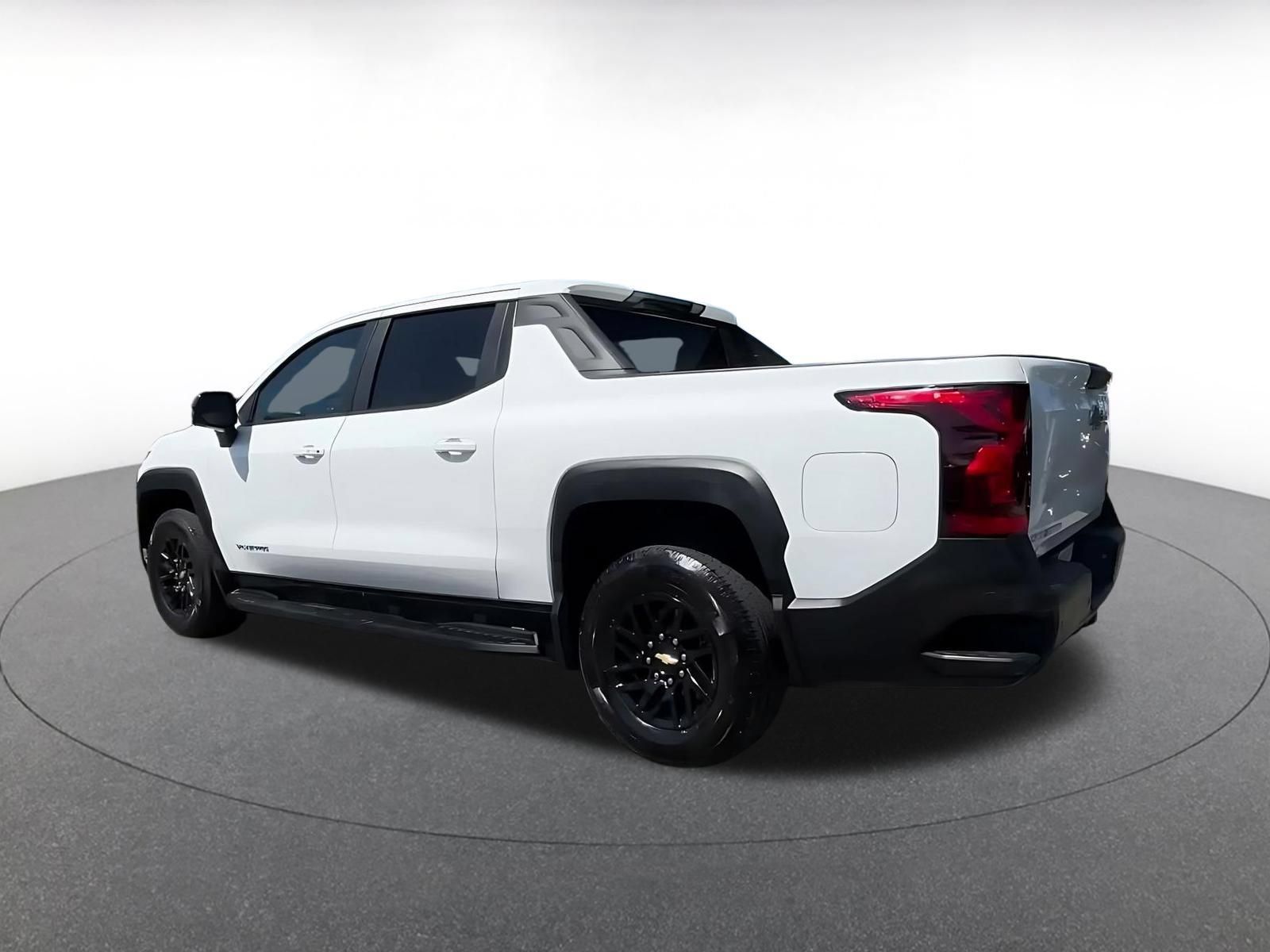 Used 2024 Chevrolet Silverado EV W/T AWD/4WD image 9