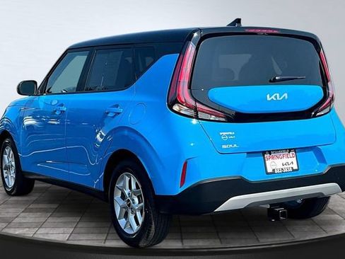Certified 2025 Kia Soul S FWD image 4