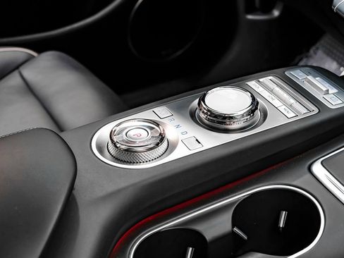 Used 2023 Genesis GV70 2.5T w/ Advanced Package image 23