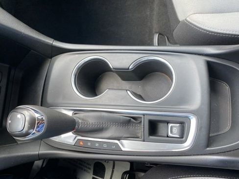 Used 2019 Chevrolet Equinox LS image 35