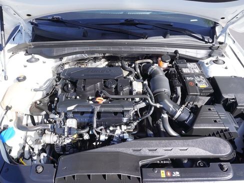 Used 2022 Kia K5 LXS image 7