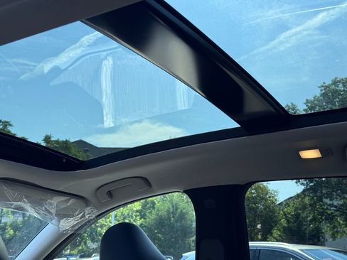 New 2025 INFINITI QX50 Luxe image 20