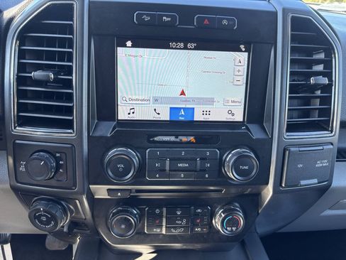 Used 2018 Ford F150 XLT w/ Equipment Group 302A Luxury AWD/4WD image 35