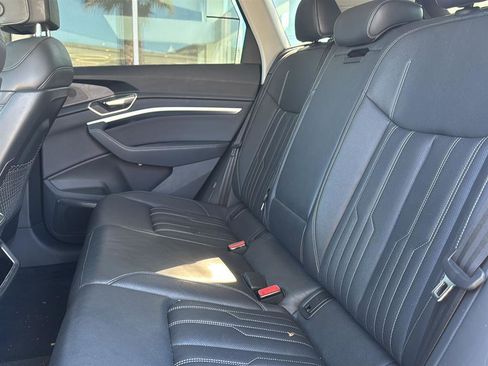 Used 2024 Audi Q8 e-tron Prestige w/ Prestige Package image 14