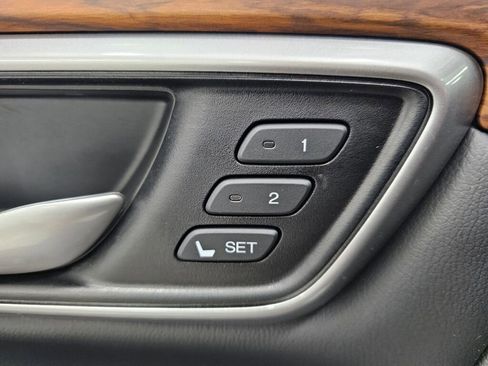 Used 2018 Honda CR-V Touring image 25