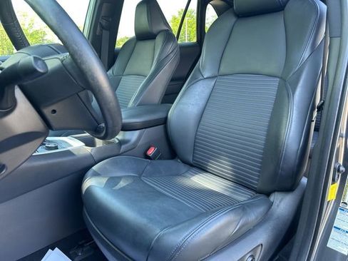 Used 2022 Toyota RAV4 XSE AWD/4WD image 37
