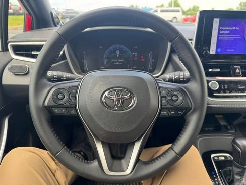 Used 2025 Toyota Corolla XSE FWD image 14