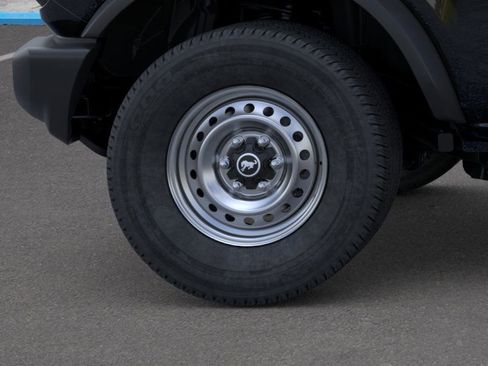 New 2025 Ford Bronco 4-Door image 21