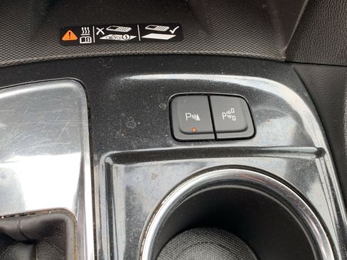 Used 2022 Chevrolet Equinox Premier FWD image 35