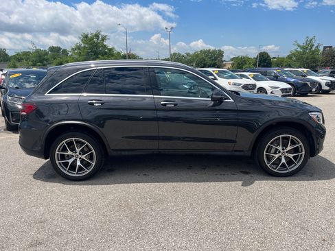 Used 2022 Mercedes-Benz GLC 300 4MATIC image 4