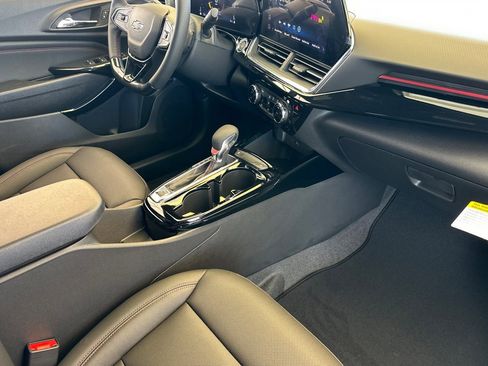 New 2026 Chevrolet Trax RS w/ Driver Confidence Package image 17