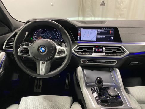 Used 2023 BMW X6 xDrive40i w/ M Sport Package image 2
