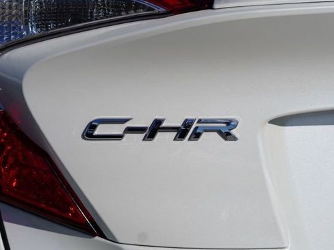 Used 2019 Toyota C-HR LE image 10