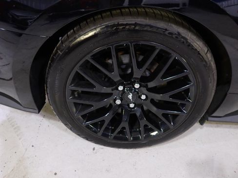 Used 2017 Ford Mustang GT Premium w/ GT Performance Package image 32