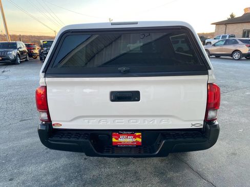 Used 2020 Toyota Tacoma SR image 6