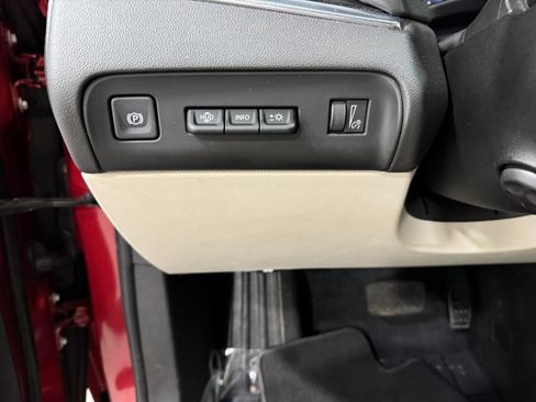 Used 2022 Buick Enclave Premium w/ Experience Buick Package image 33