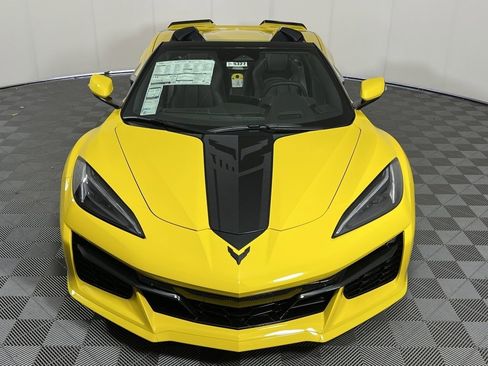 New 2025 Chevrolet Corvette Z06 image 2