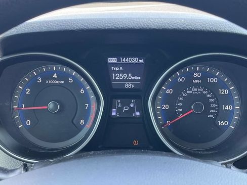 Used 2017 Hyundai Elantra GT FWD image 30