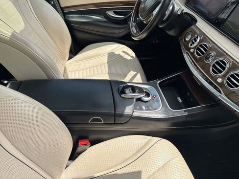 Used 2017 Mercedes-Benz S 550 Sedan image 36