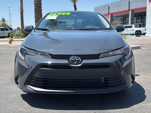 Used 2025 Toyota Corolla LE FWD image 2