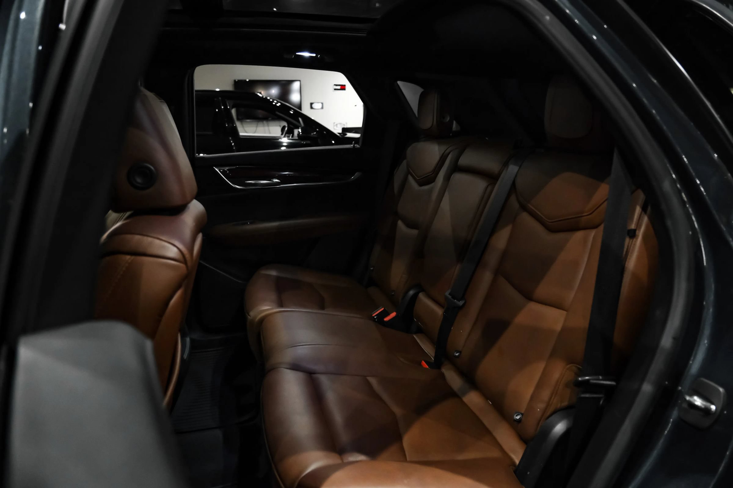 Used 2019 Cadillac XT5 Premium Luxury FWD image 40