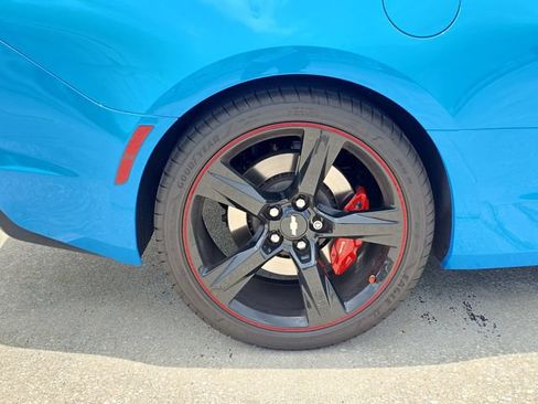 Used 2023 Chevrolet Camaro SS RWD image 5