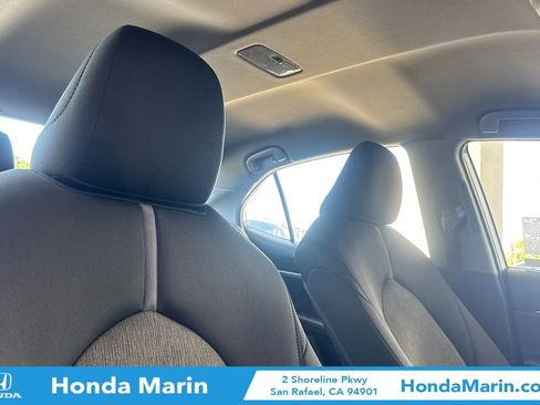 Used 2021 Toyota Camry LE FWD image 20