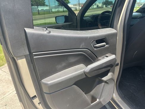 Used 2023 Chevrolet Colorado Trail Boss w/ Advanced Trailering Package image 9