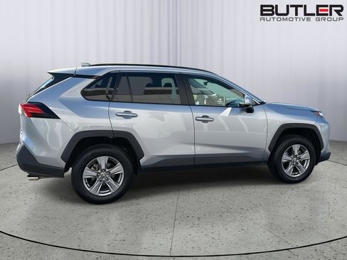 Used 2023 Toyota RAV4 XLE w/ Convenience Package AWD/4WD image 7