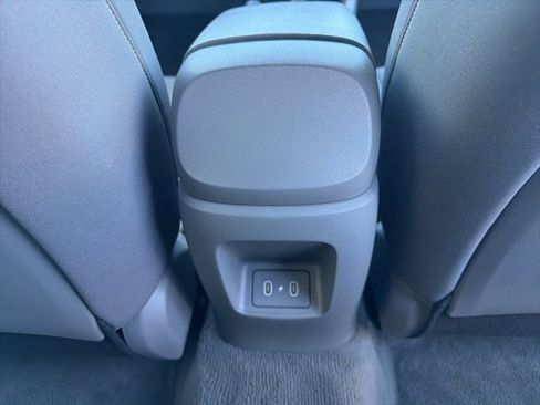 Used 2024 Hyundai Elantra SEL image 15