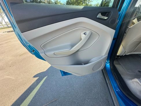 Used 2015 Ford C-MAX SEL w/ Equipment Group 302A image 30