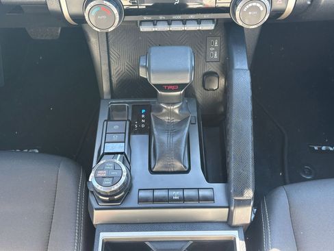 Used 2025 Toyota Tacoma TRD Off-Road image 37