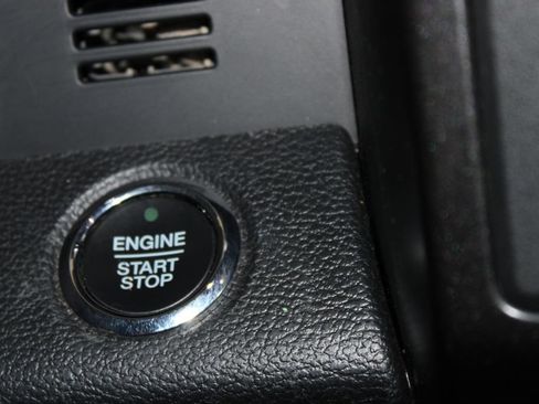 Used 2019 Ford Expedition Limited w/ Equipment Group 301A RWD image 38