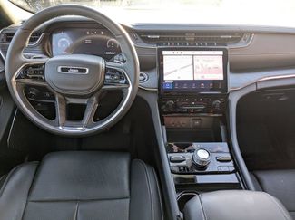 Used 2024 Jeep Grand Cherokee Overland w/ Luxury Tech Group IV video 2