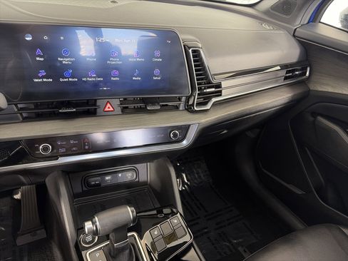 Used 2024 Kia Sportage X-Line w/ X-Line Premium Package image 4